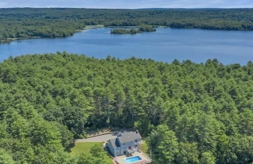 Jewett City Apartment | Waterfront lakehouse apartment pool,kayaks,boat dock.By casinos,Mystic, beaches