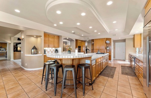 Lakeland Village House | Waterfront Lakeside Mansion Great for Large Families, Retreat, and Events