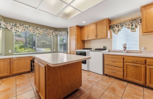Lakeland Village House | Waterfront Lakeside Mansion Great for Large Families, Retreat, and Events