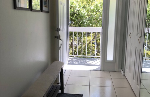 Clearwater Beach Condo | Waterfront large condo on Clearwater Beach, 2Bedrooms, walking distance to beach