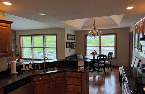 Crestline House | Waterfront large house with 2 outdoor living spaces on 40 acres with Winery.