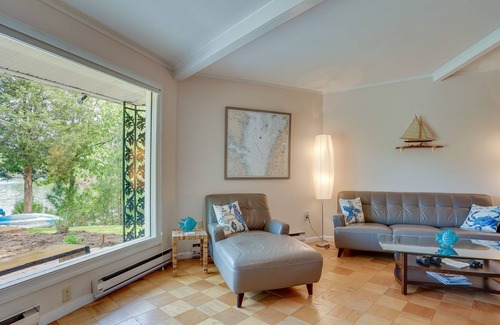 Reedville House | Waterfront Little Wicomico Haven w/ Dock & Kayaks!