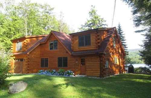 Mount Sunapee House | Waterfront Log Cabin with Mt. Sunapee Views