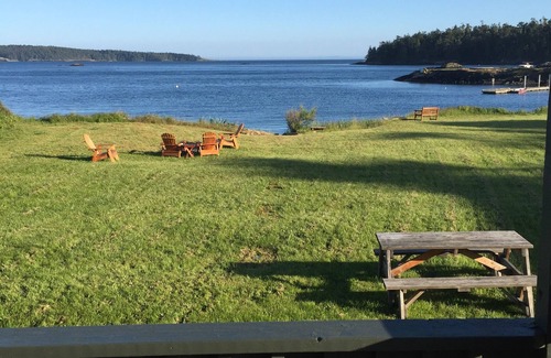 Lopez Island House | Waterfront Lopez Island home on sun-filled, low-bank property - 3 bedrm, 2 bath