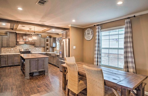 Negreet House | Waterfront Louisiana Vacation Rental w/Dock!