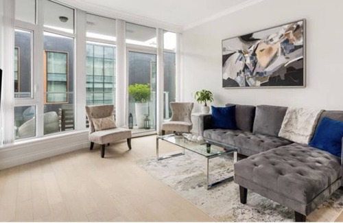 Lower Lonsdale Apartment | Waterfront luxury living in the heart of North Vancouver