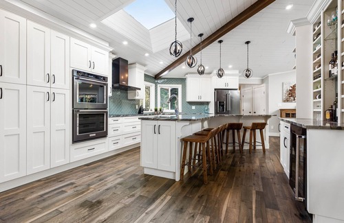 Hope House | Waterfront Luxury Home in a recreational Paradise!