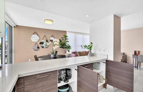Bay Harbor Islands Apartment | Waterfront Luxury Kosher Condo with Rooftop Pool, Bay Harbor Islands