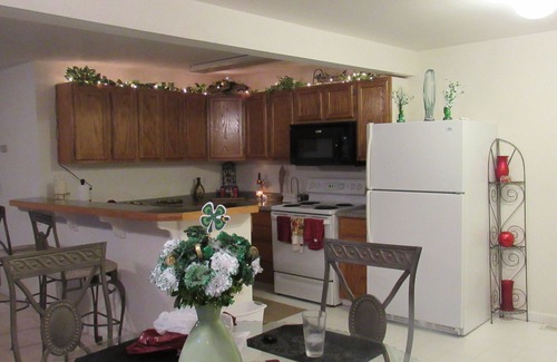 Buford House | Waterfront Luxury: Refreshing Your Soul w/Your Own Oasis In the Midst of It All