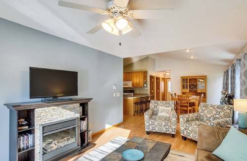 Madison Lake Cabin | Waterfront Madison Lake Retreat w/ Boat Dock!