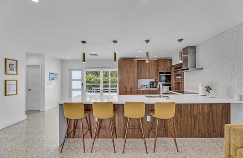Lauderdale Harbours House | Waterfront & Marble Heated Pool 1.3mi to ConvCtr