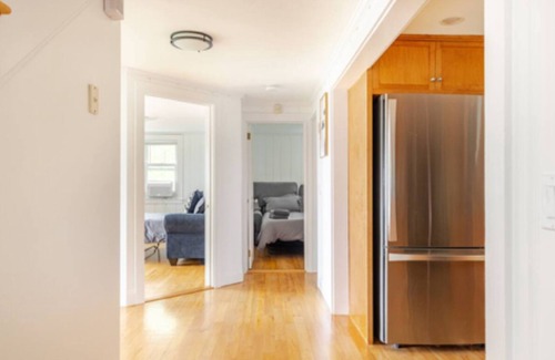 Mashpee House | Waterfront Mashpee 5Bed/3Bath house with AC and WiFi w/Private Beach