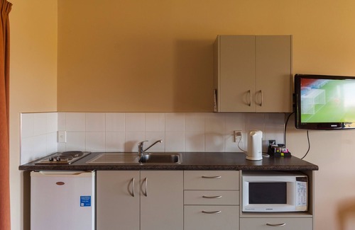 Blenheim Hotel | Waterfront Motels