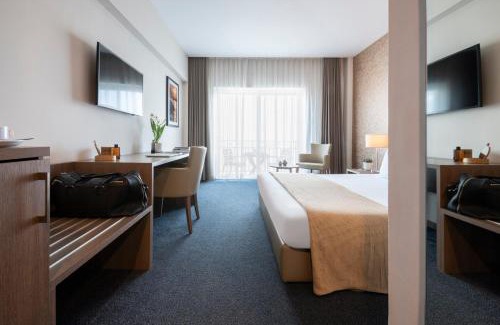 Gzira Hotel | Waterfront