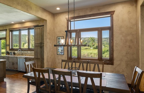 Carbondale House | WATERFRONT & Mt. Sopris VIEWS! Fly-fishing Custom Home, incl. 2 fishing badge