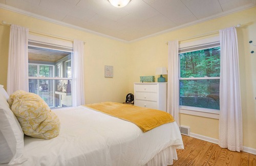 Newaygo Cottage | Waterfront Newaygo Cottage w/ Private Dock & Beach