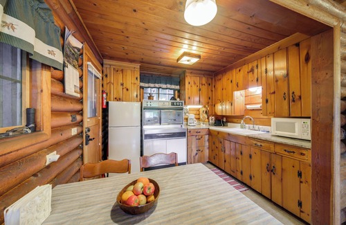 Newport Cabin | Waterfront Newport Vacation Rental on Sacheen Lake