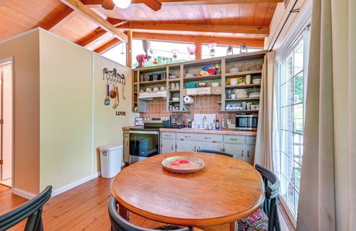 Cub Run House | Waterfront Nolin Lake Gem: Guest House & Balcony