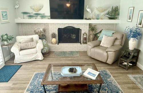 Merritt Island House | Waterfront Oasis with Private Heated Pool & Dock