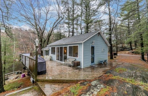 Muskoka Lakes Cottage | Waterfront on Lake Muskoka!