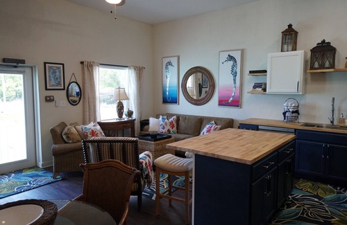 Staniel Cay Apartment | Waterfront One Bedroom Apartment Staniel Cay Tides Edge
