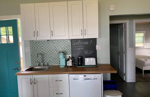 Whitewater Region Cottage | Waterfront Ottawa River Cottage sleeps 4-6