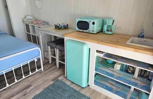 Rainbow Bay House | Waterfront Paradise, 2-3 Bed plus cottage, Sayle Point House, Eleuthera Bahamas