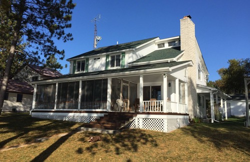Canada Creek Ranch House | WATERFRONT PARADISE ON AMAZING CLEAR LAKE (NORTHERN MICHIGAN)