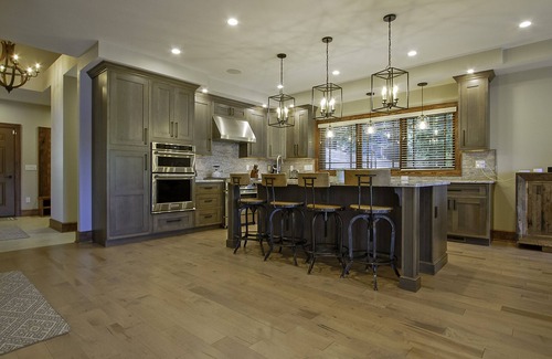 Lake George House | Waterfront Paradise Located in the Heart of Assembly Point