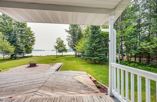 Pelican Lake Cottage | Waterfront Pelican Lake Cottage w/Lake Access!