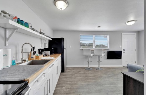 Tampa Apartment | Waterfront Peninsula with Boat Ramp & Dock