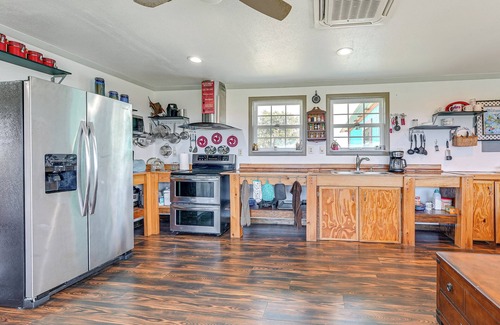 Perry Apartment | Waterfront Perry Home: Rooftop Deck, Pets Welcome!