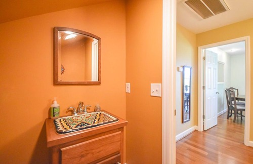 Olivia House | WATERFRONT & PET FRIENDLY! Beautiful Lakefront Home Near Golf and Fort Bragg