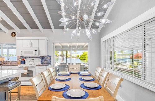 Marathon House | Waterfront, Pool, Dock, Kayaks & Stunning Views