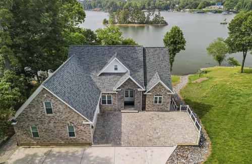 Barium Springs House | Waterfront Pool Outdoor Kitchen Sauna BOAT AVAIL