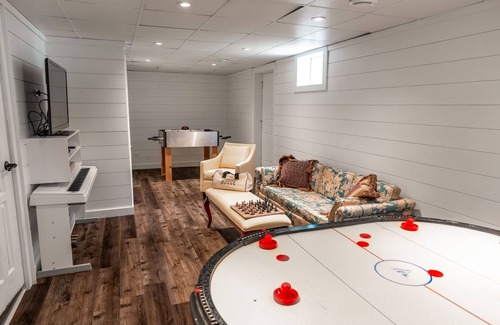Muskoka Lakes Cottage | Waterfront Port Carling-Firepit-Kayak-Dock-Patio
