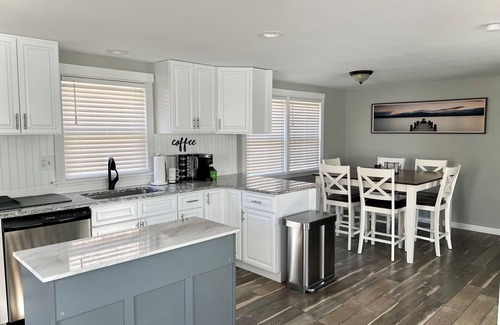 Bakerton House | Waterfront property in Harpers Ferry - Private River Access