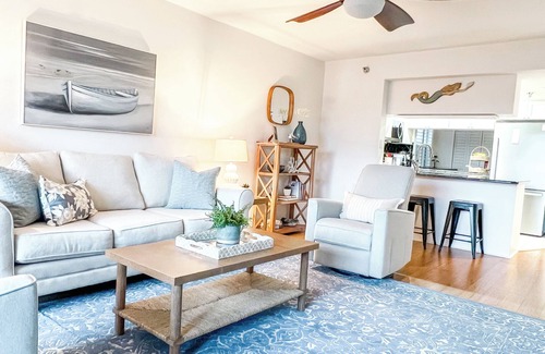 Englewood Condo | Waterfront property and 5 minutes from the beach!
