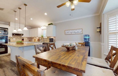 Brookeland House | Waterfront Property on Lake Sam Rayburn - Sandy Cove