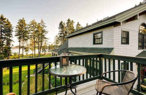 Prospect Harbor House | Waterfront Prospect Harbor Cottage Yard, Fire Pit