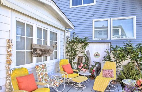 University Place House | Waterfront Puget Sound Retreat Steps to Beach!