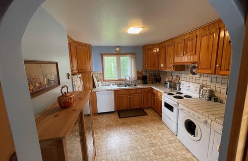 Ramara Cottage | Waterfront & Pvt Beach 120’Shoreline: SHALLOW/Sandy: Perfect for Little Kids!