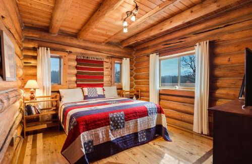 Sagle House | Waterfront Ranch on Pend Oreille