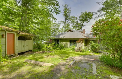 Raymond House | Waterfront Raymond Vacation Rental with Boat Dock!