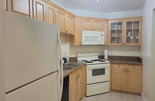 Tierra Verde Condo | Waterfront Relaxing Condo-heated pool & spa- near Fort Desoto
