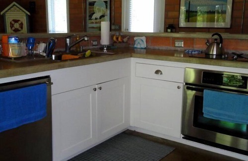 Seguin House | Waterfront rental, park-like setting, 2 Kayaks, fishing boat