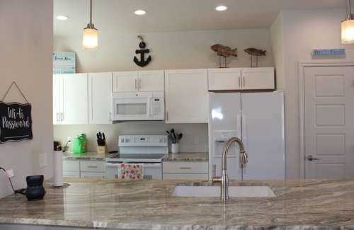 Palm Harbor House | Waterfront Rental with Private Pool