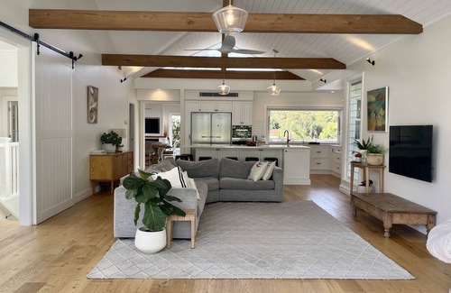 Newport House | Waterfront Resort-Style Luxury with boat berth and pontoon