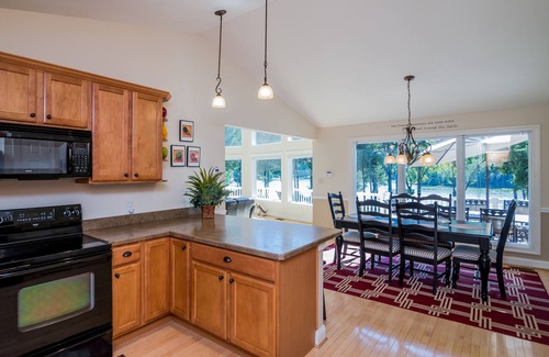 Livingston House | Waterfront Retreat for Young and Old Alike! #1 Rated Lake Anna Waterfront Home