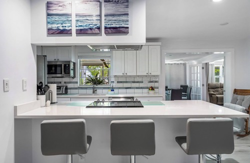 East Naples House | Waterfront Retreat in the Heart of Naples!